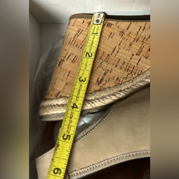 Franco Sarto Tan Suede Wedge Size 9 Nib - Picture 3 of 6